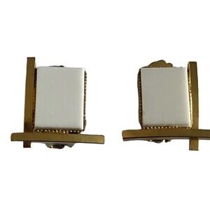 VINTAGE GOLD TONE WHITE LUCITE PLASTIC SQUARE CLIP ON EARRINGS